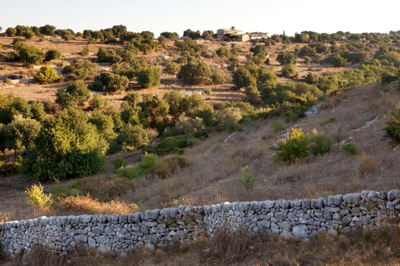 בית הארחה דונאפוגאטה 	Tenuta Cammarana מראה חיצוני תמונה